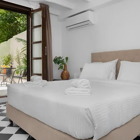 Aurelia Boutique -